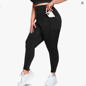 Black soft leggings with pockets